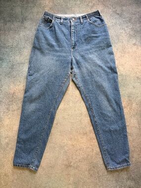Classic Vintage Light Blue High-Waist Denim Jeans with Elastic Waist